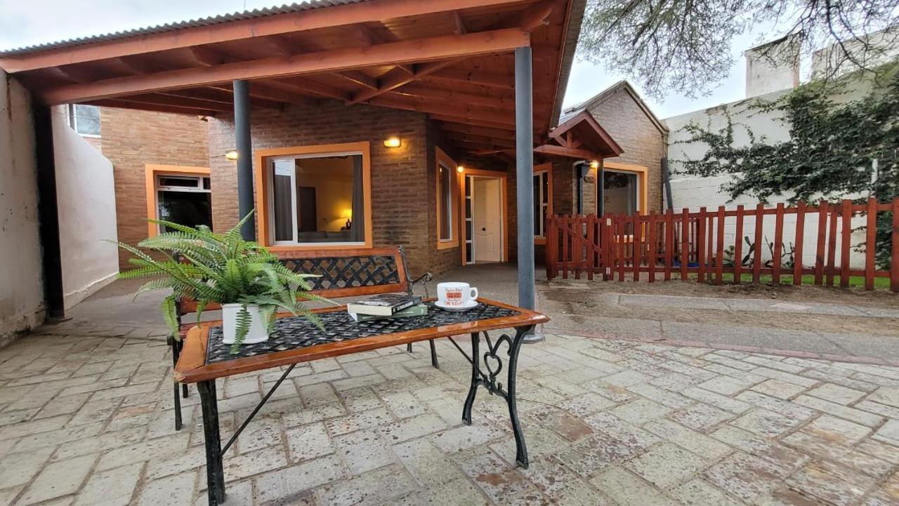 El Patio Del Aromo Daire Puerto Madryn Dış mekan fotoğraf